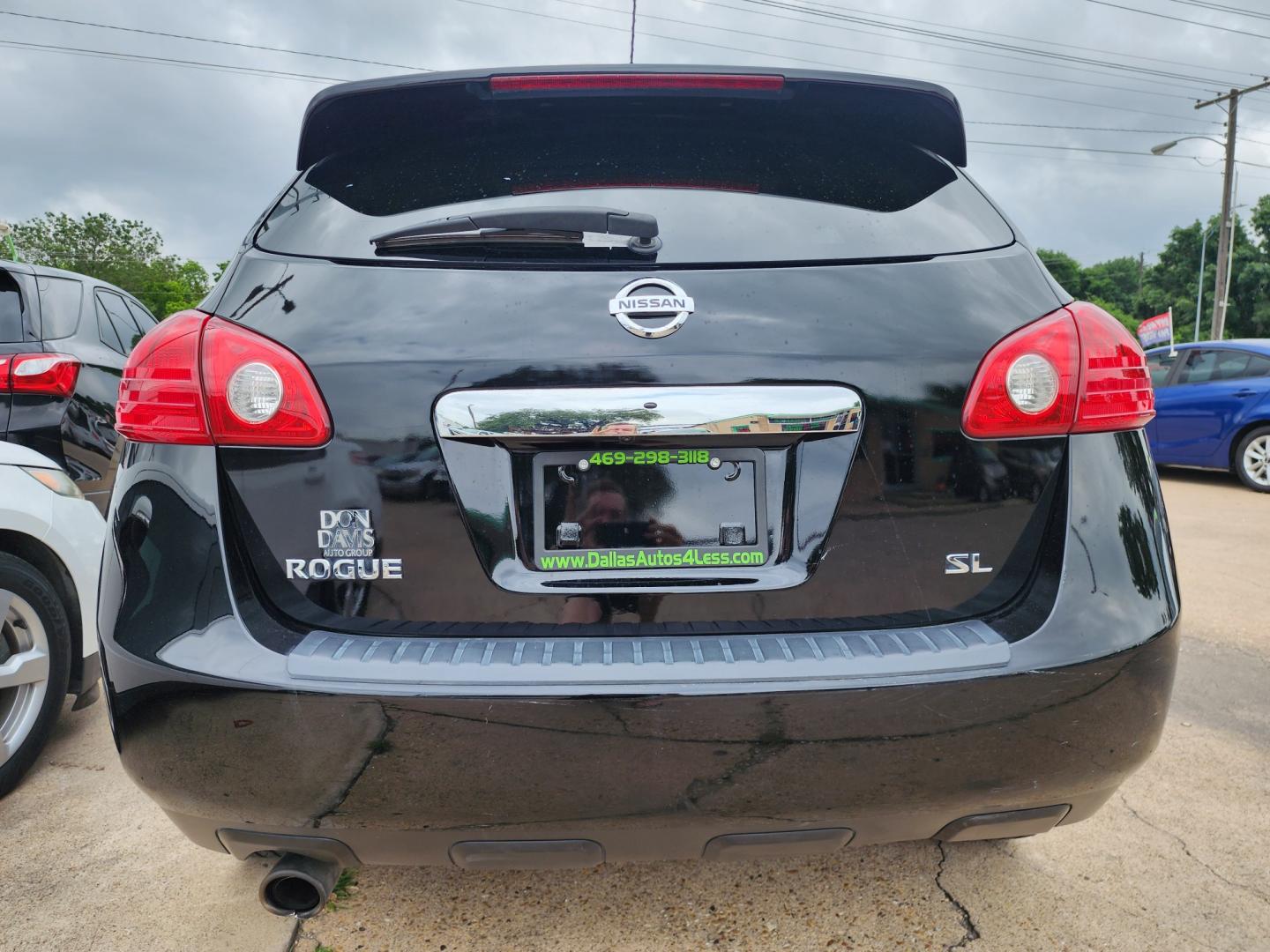 2013 BLACK Nissan Rogue SL (JN8AS5MT0DW) with an 2.5L L4 DOHC 16V engine, Continuously Variable Transmission transmission, located at 2660 S.Garland Avenue, Garland, TX, 75041, (469) 298-3118, 32.885551, -96.655602 - Welcome to DallasAutos4Less, one of the Premier BUY HERE PAY HERE Dealers in the North Dallas Area. We specialize in financing to people with NO CREDIT or BAD CREDIT. We need proof of income, proof of residence, and a ID. Come buy your new car from us today!! This is a Very clean 2013 NISSAN ROGU - Photo#4